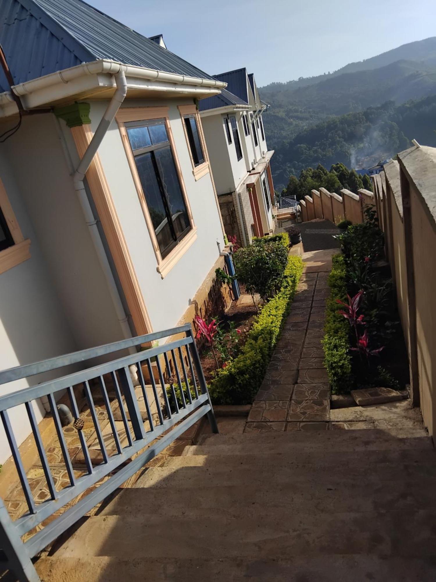 Sweetland View Hotel Lushoto Bagian luar foto